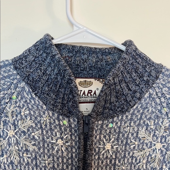 Vintage Blue White Beaded Snowflake Christmas Sweater Small - Picture 4 of 9